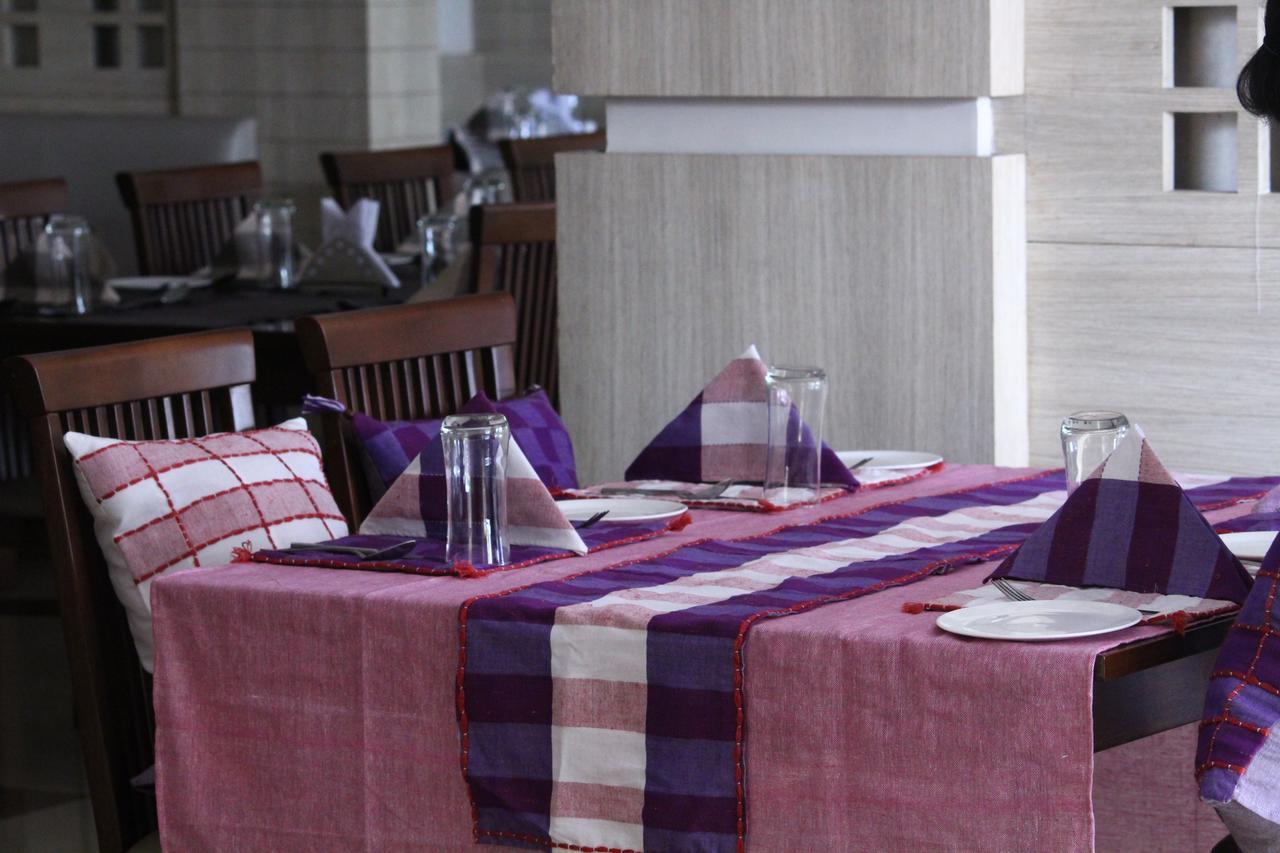 Parassinikkadavu Hotel Polariz מראה חיצוני תמונה
