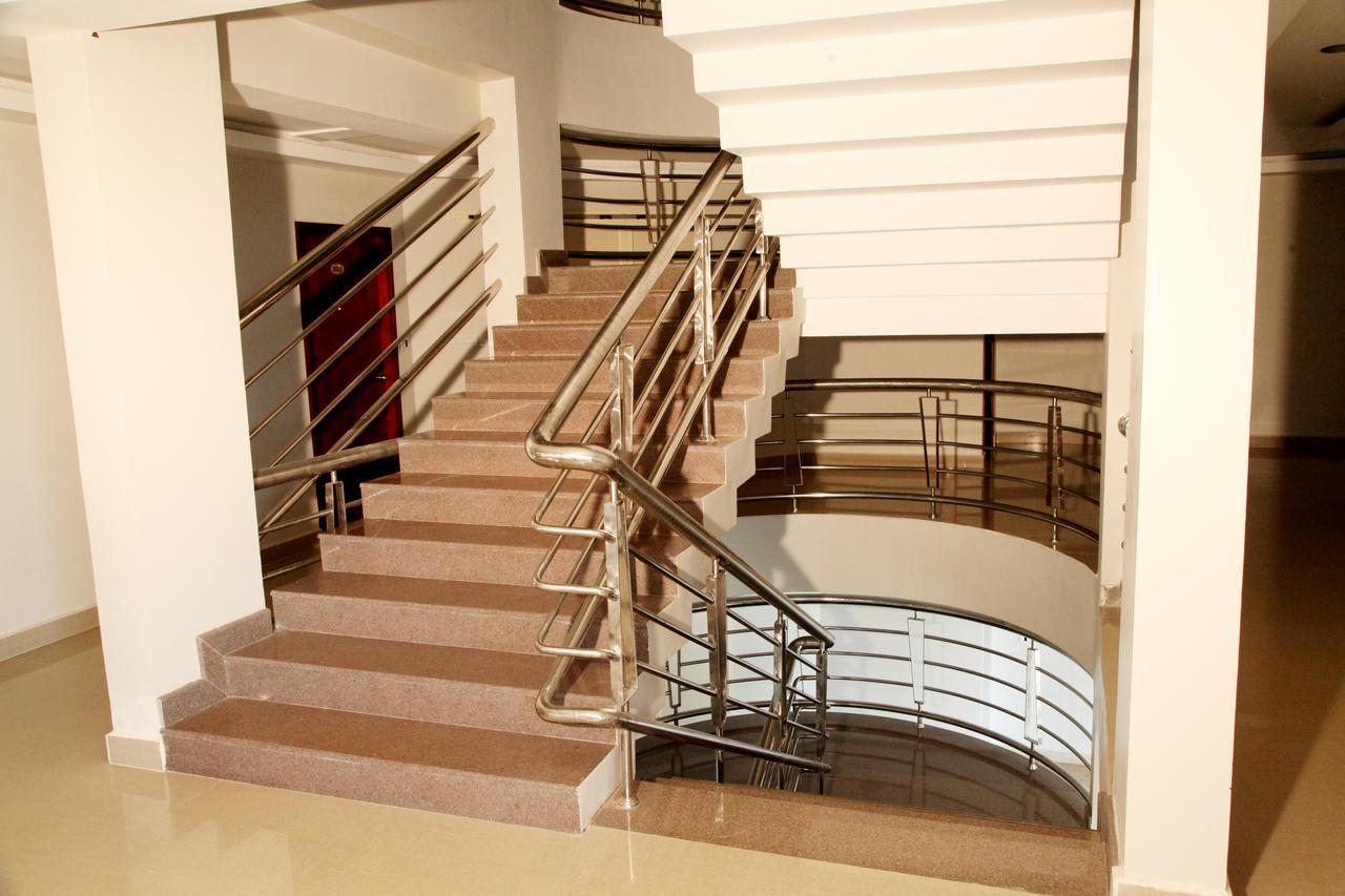 Parassinikkadavu Hotel Polariz מראה חיצוני תמונה