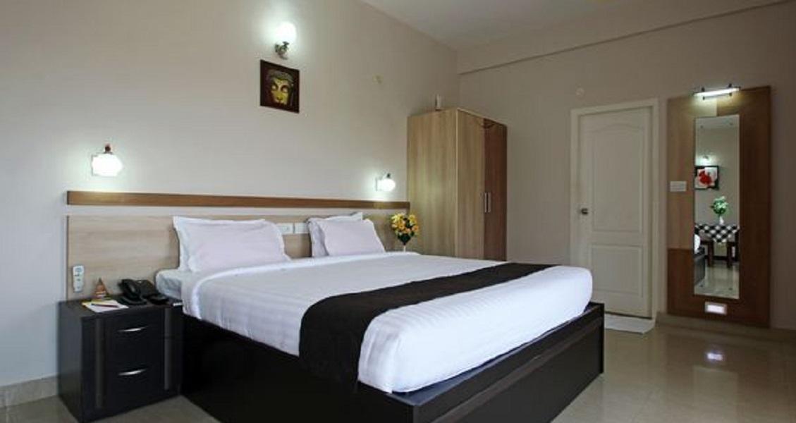 Parassinikkadavu Hotel Polariz מראה חיצוני תמונה